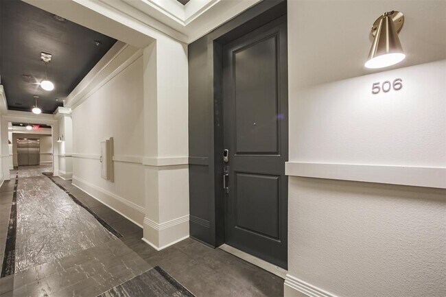 Building Photo - 1508 Blodgett St
