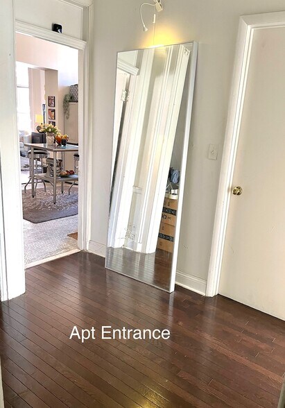 Building Photo - 24 E Eager St