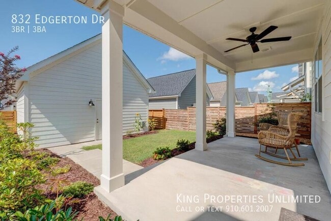 Building Photo - 832 Edgerton Dr