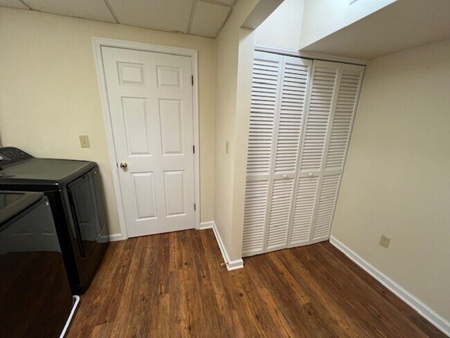 Building Photo - Single Family Home for Rent