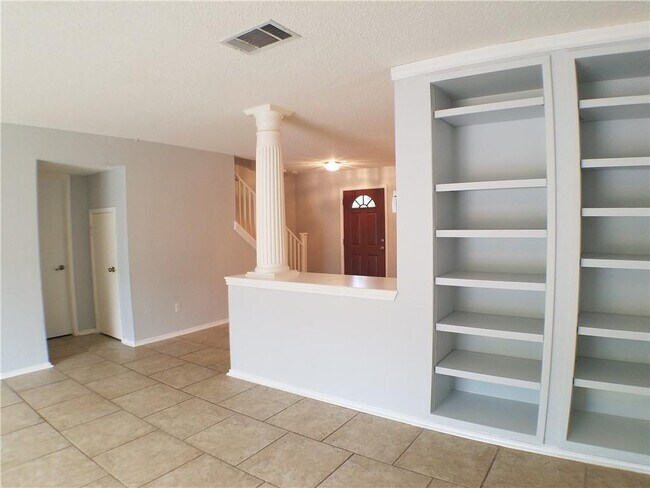 Building Photo - 1113 Stillwell Ridge