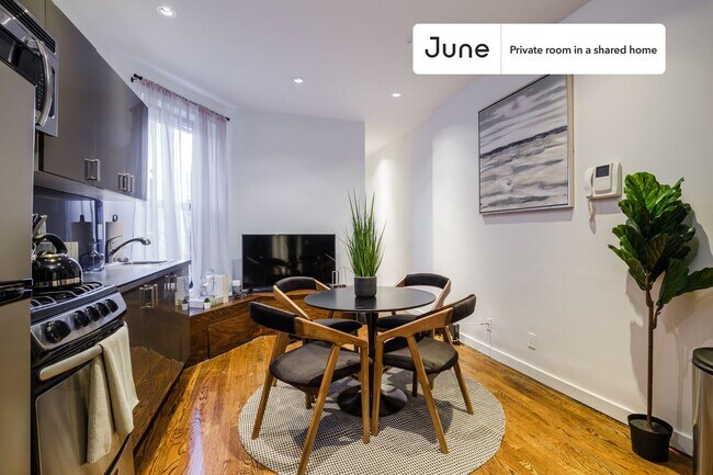 Building Photo - Room in Shared 4 bed/2 bath home in Upper East Side