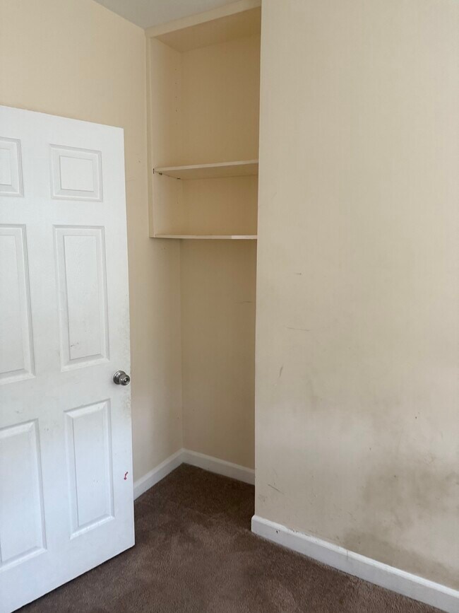 Building Photo - 4312 4th St NW