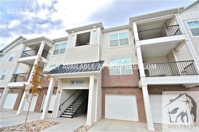 Primary Photo - No Deposit Option! Spacious 3 Bedroom Lehi...