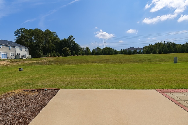 Building Photo - 756 Creekway Dr