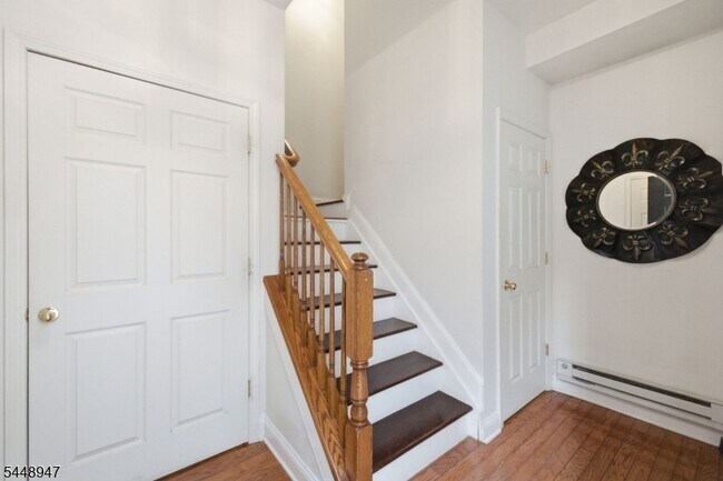 Building Photo - 408 Donato Cir
