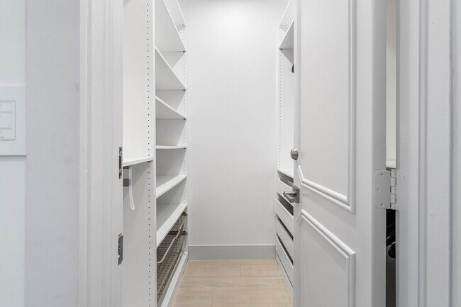 Building Photo - 4140 Sanctuary Ln