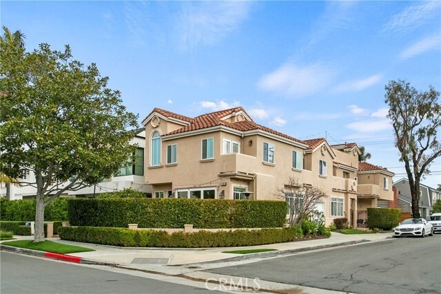 Building Photo - 500 Marigold Ave
