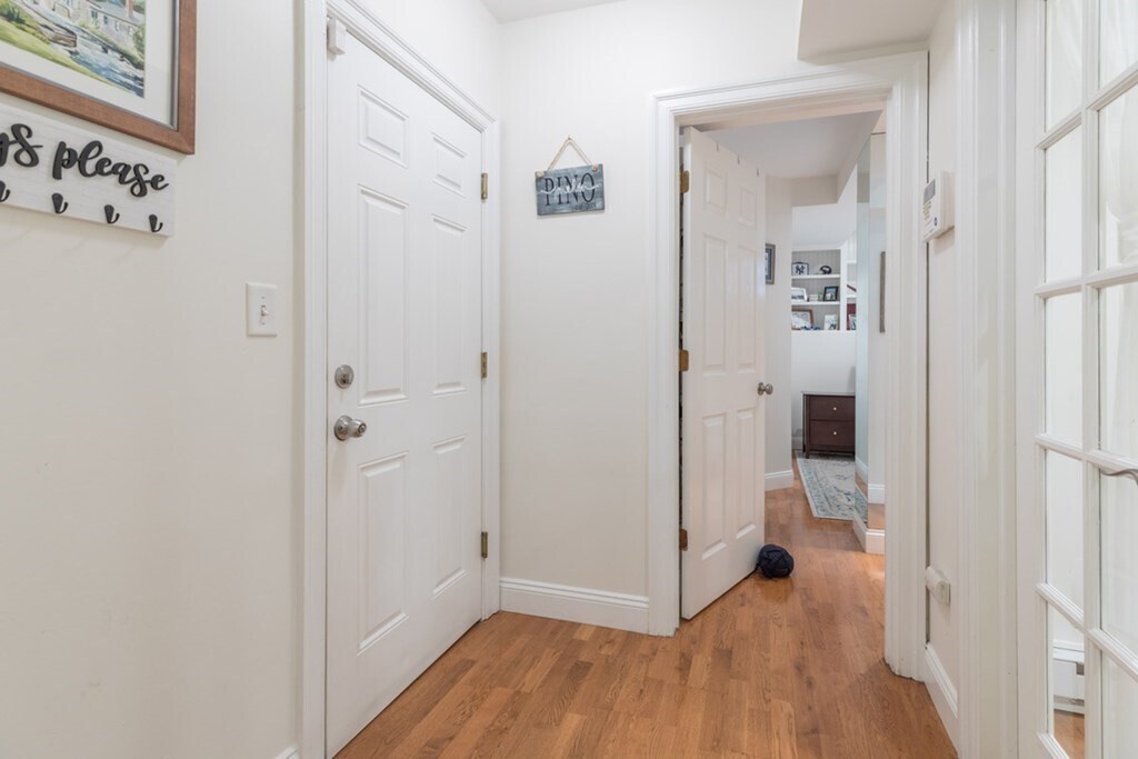 Building Photo - 19 Garrison St