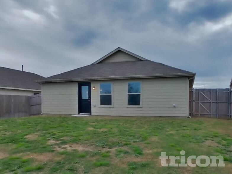 Building Photo - 6340 Bristolwood Dr