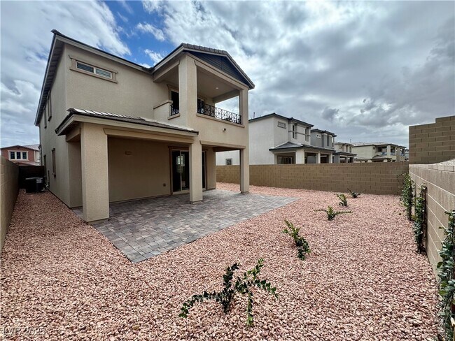 Building Photo - 639 La Vis Acrs Ln