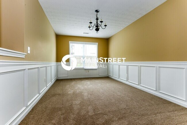 Building Photo - 3 Bedroom Pet-Friendly Home in Covington, GA with Main Street Renewal