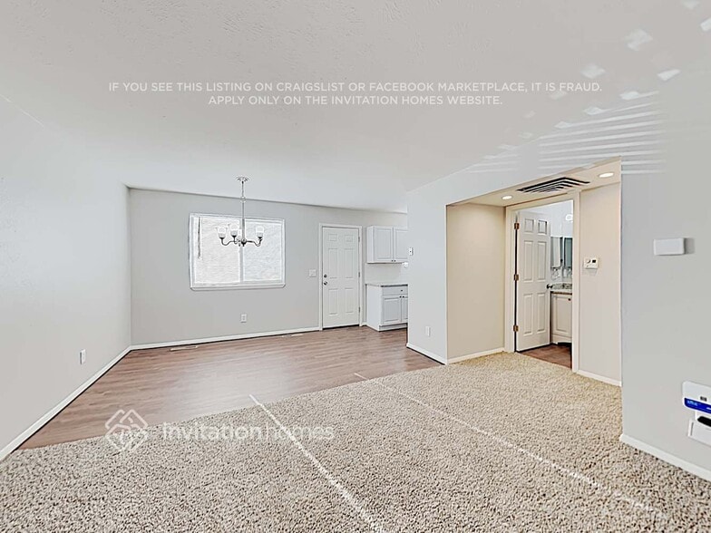 Building Photo - 9660 W 105th Ave