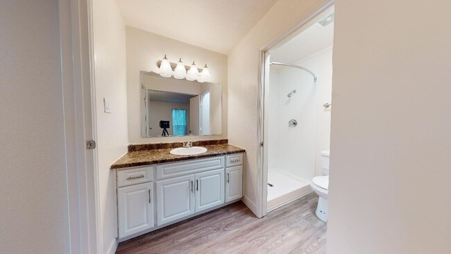 Bathroom - Cambridge House Apartments