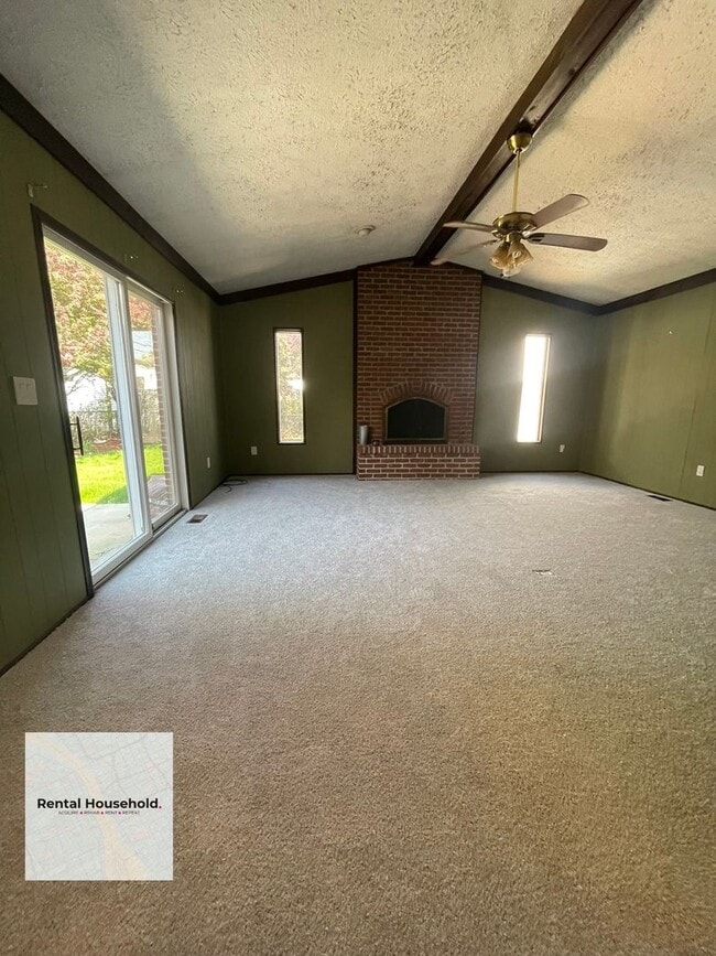 Building Photo - Stunning 3 Bedroom Oasis in Livonia-Move-In Ready!!