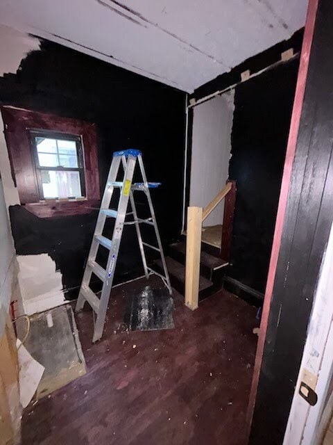 Building Photo - 6210 Edna Ave