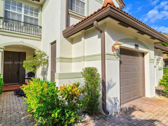 Building Photo - 9719 Darlington Pl