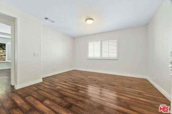 Building Photo - 2909 Venezia Ln