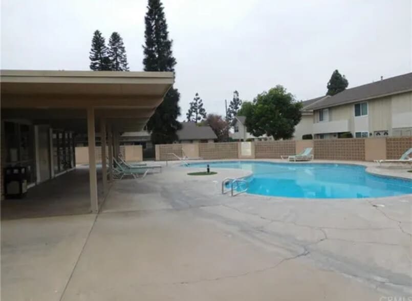 Building Photo - 11038 El Paraiso Ct