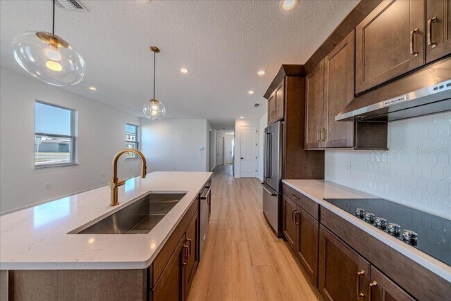 Building Photo - 1850 Falconhurst Ln