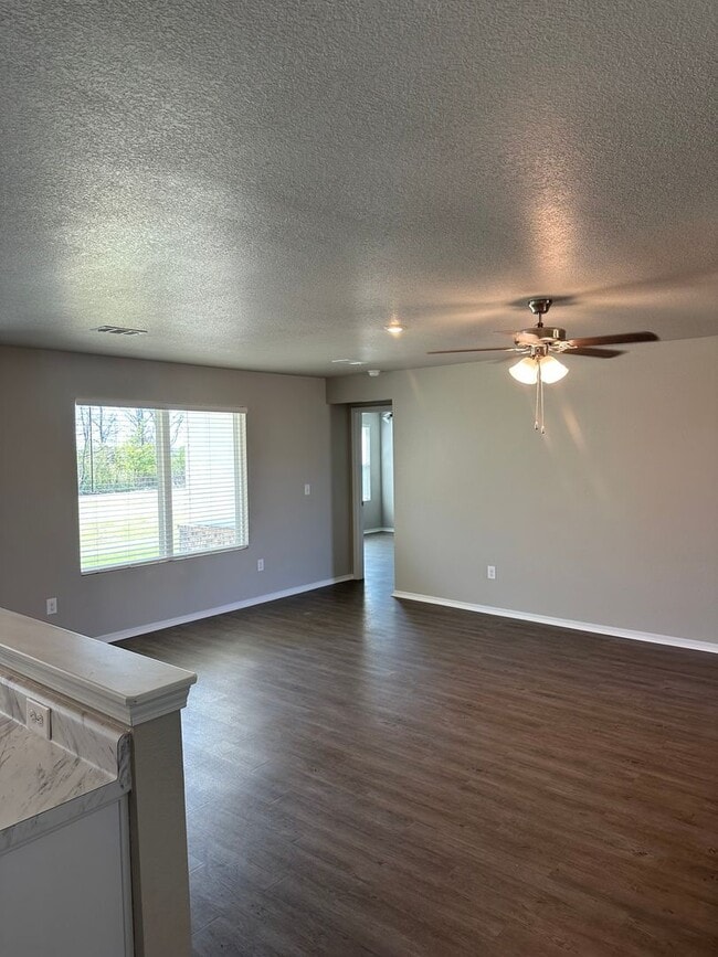 Building Photo - Pre-Leasing Now! Beautiful 3-Bedroom, 2-Bath Home in Prospect Farms | Available July 14