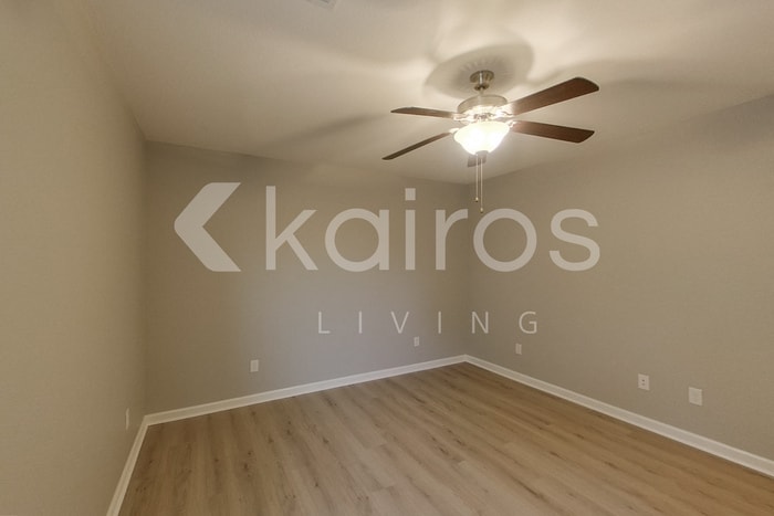 Building Photo - 10114 W 20th St