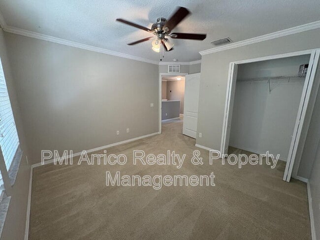 Building Photo - 5822 Tulip Flower Dr