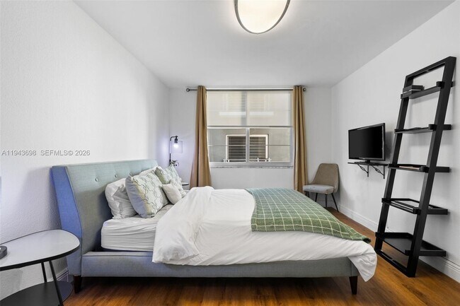 Building Photo - 631 Jefferson Ave