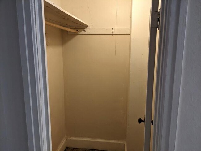 Building Photo - 1 bedroom in Evanston IL 60201