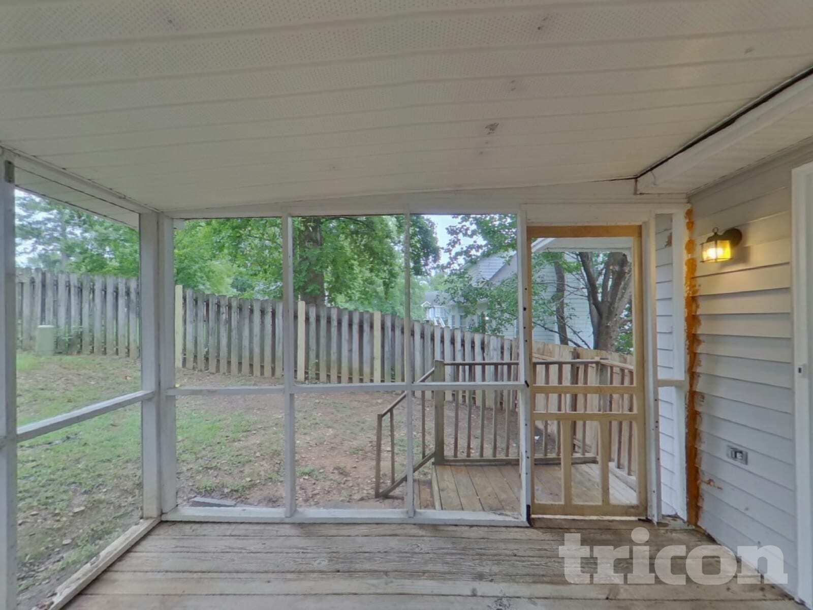 Building Photo - 204 Kemsing Rd