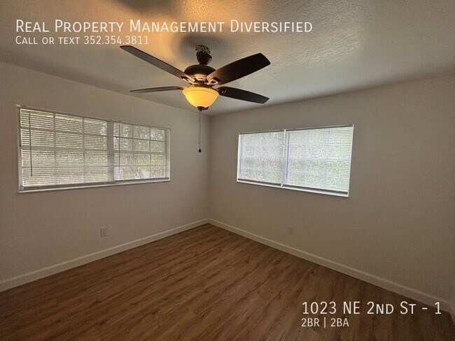 Building Photo - 1023 NE 2nd St