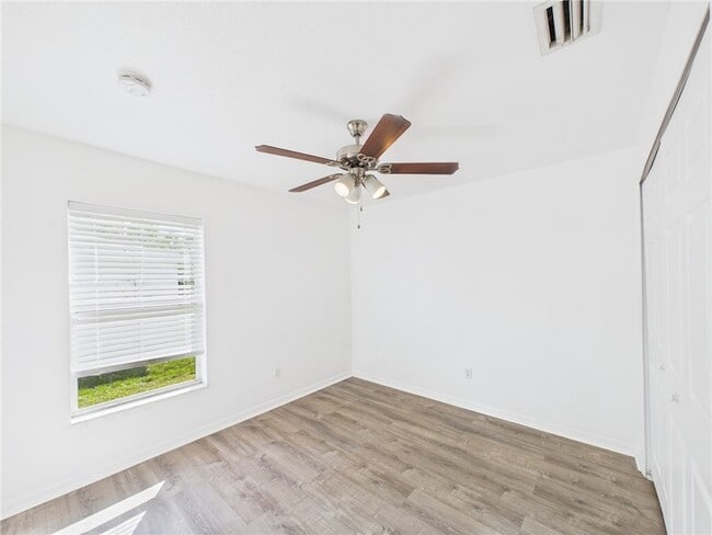 Building Photo - 8135 100th Ave