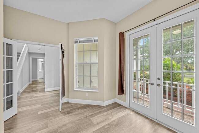 Building Photo - 3033 SE Brierwood Pl