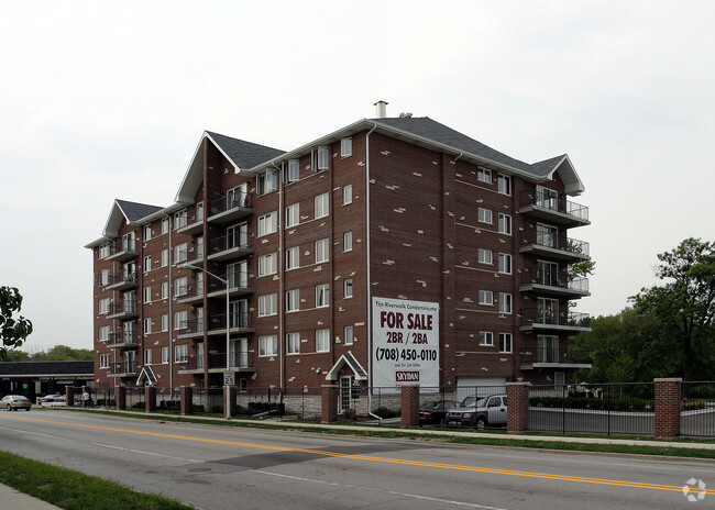 Building Photo - Riverwalk Condominiums