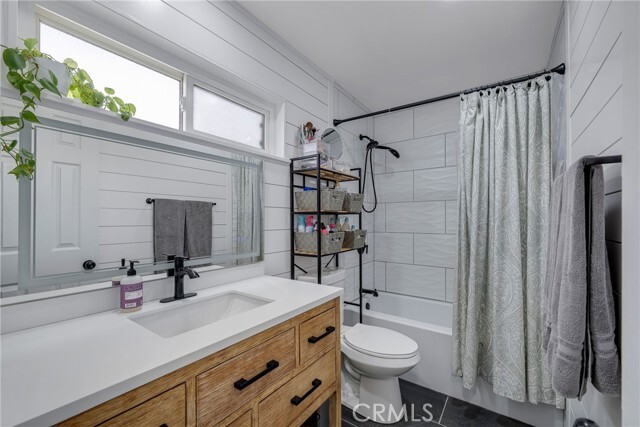 Building Photo - 6644 Bridle Cir