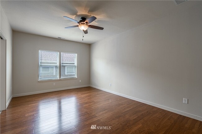 Building Photo - 403 Ridgewood Dr
