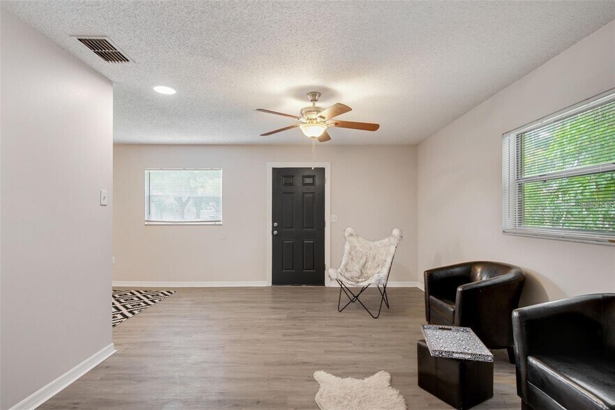 ENTRANCE - 1416 San Juan Ct