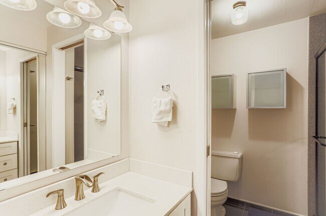 Building Photo - Beautiful Redmond Home Near Microsoft and ...