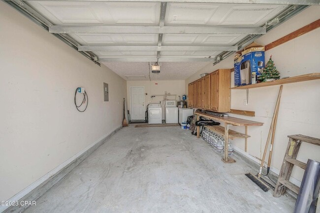 Building Photo - 2 bedroom home in Palm Cove Community