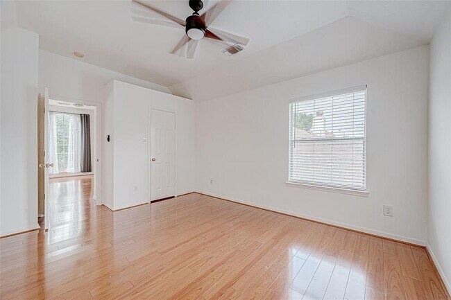 Building Photo - 6819 Oakbranch Manor Ln