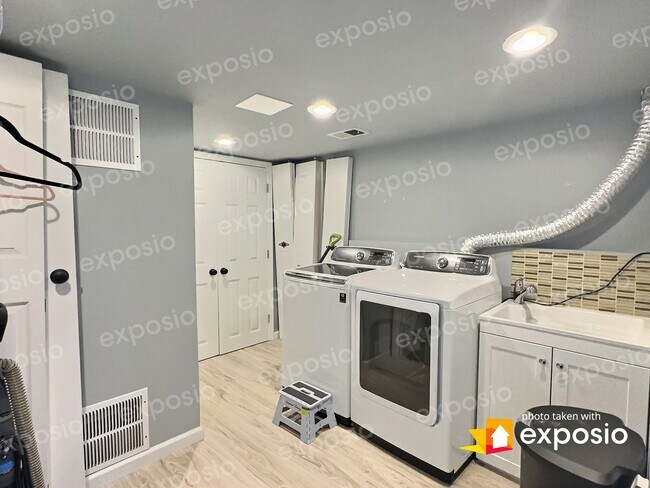 Laundry Room - 4466 Edan Mae Ct