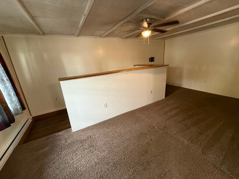 Building Photo - 602 Hillside Ave