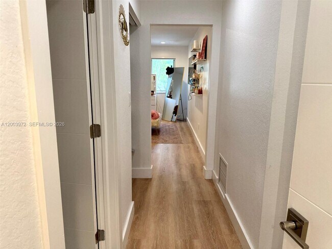 Building Photo - 6420 NW 109th Ave