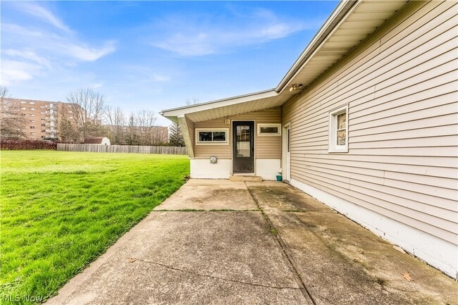 Building Photo - 25121 Price Rd