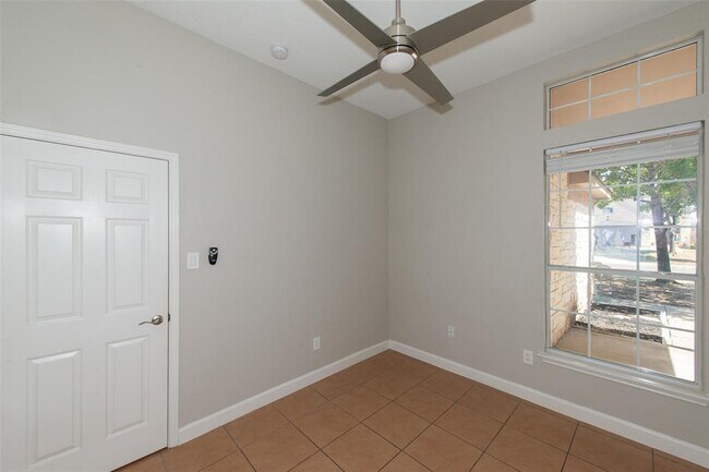 Building Photo - 141 Kype Cove
