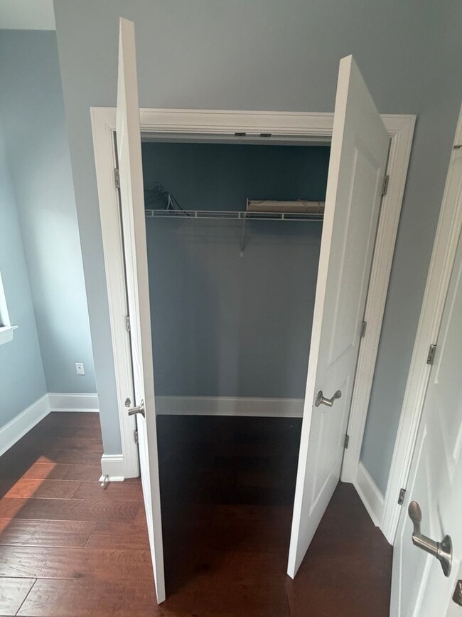 Building Photo - Luxury 3 Bedroom Condo in the Heart of Lawrenceville