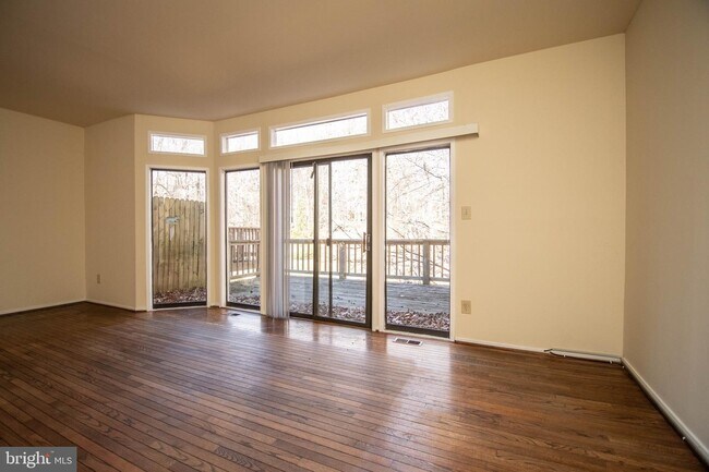 Building Photo - 10923 Whiterim Dr