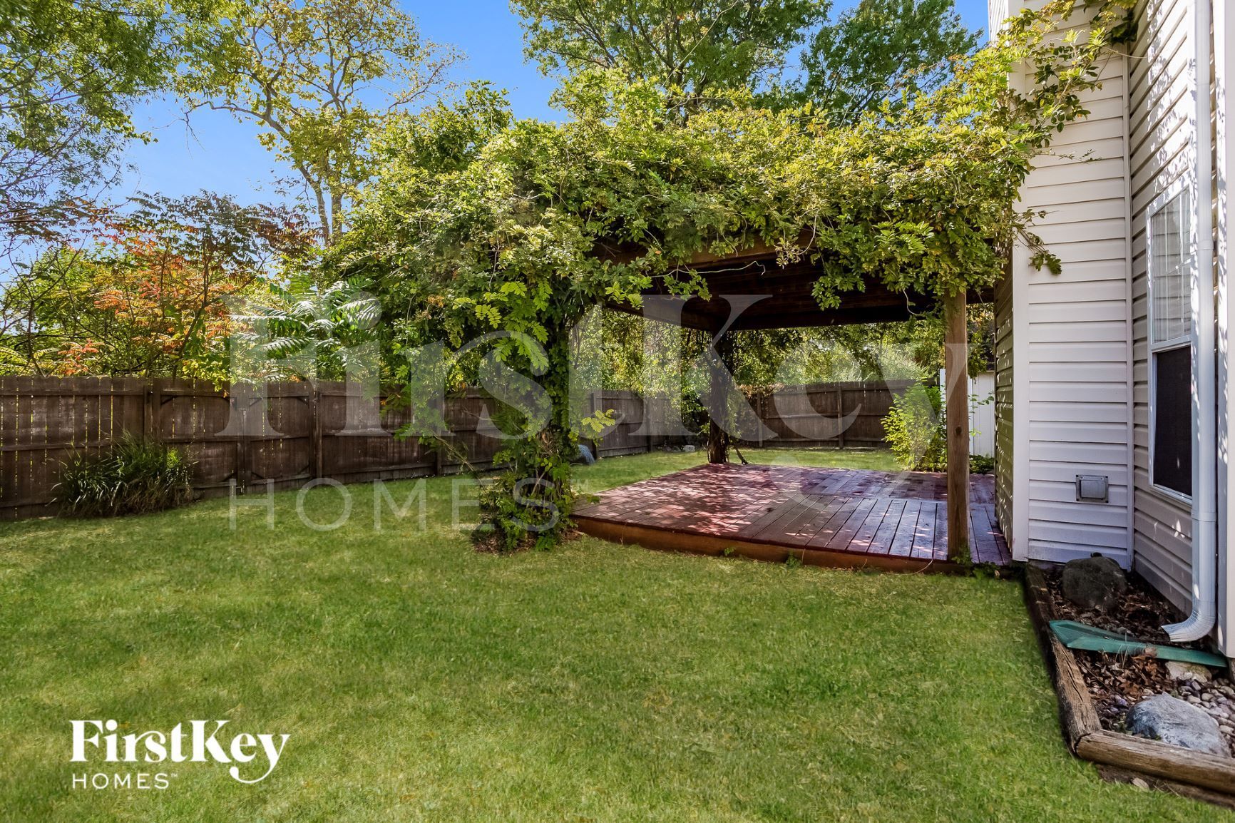 Building Photo - 5967 Liverpool Ln