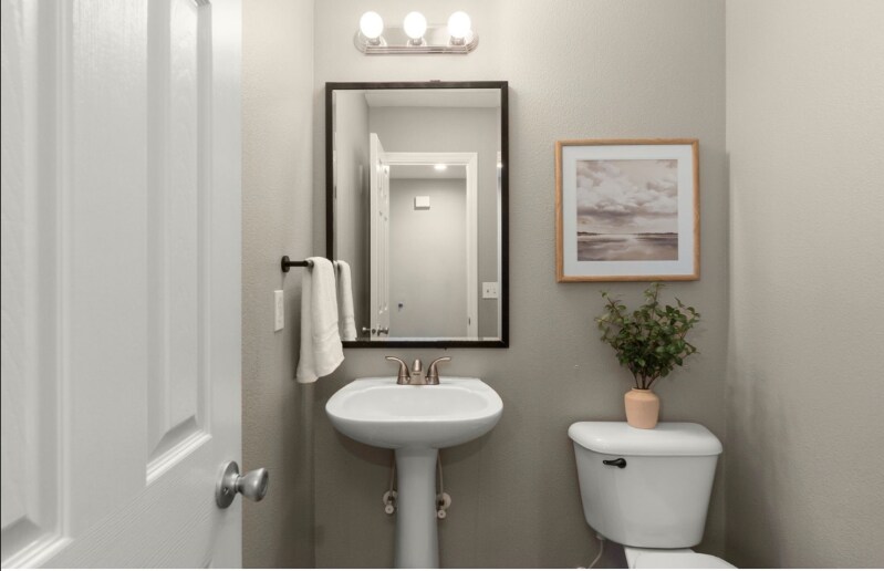 Building Photo - 1328 NE Parkside Dr