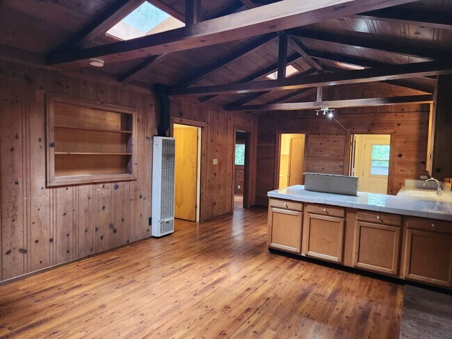 Building Photo - 11075 Dell Ave